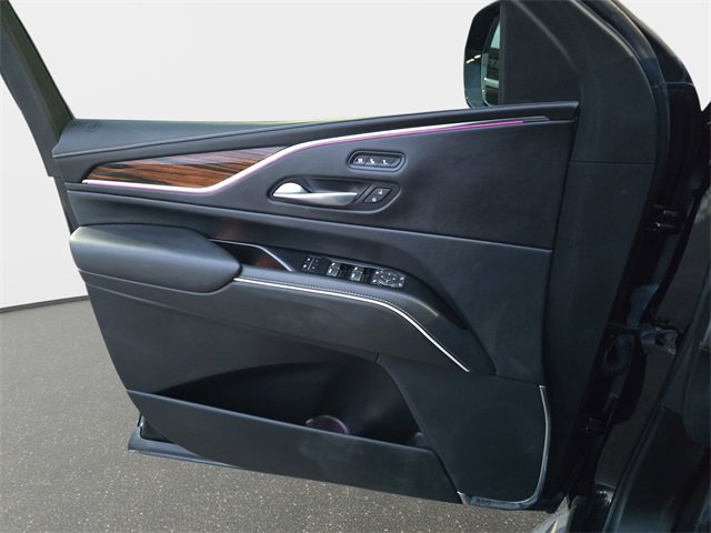 Used 2022 Cadillac Escalade Premium Luxury image 31