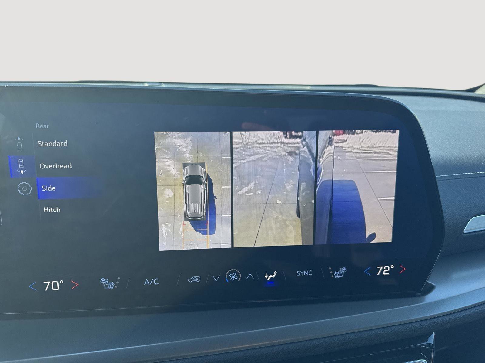 Used 2025 Chevrolet Traverse LT w/ Enhanced Driving Package image 29