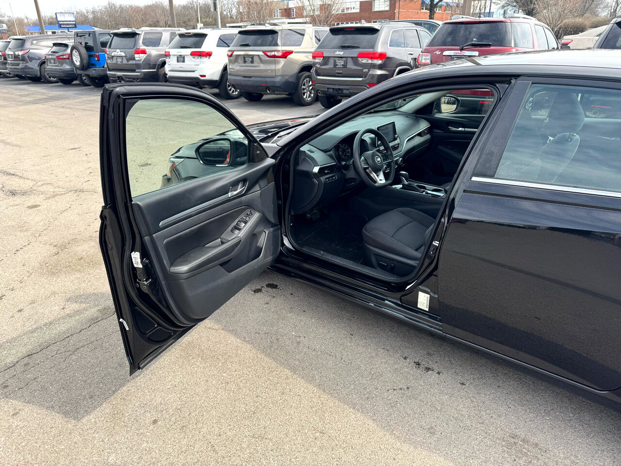 Used 2022 Nissan Altima 2.5 SV image 14