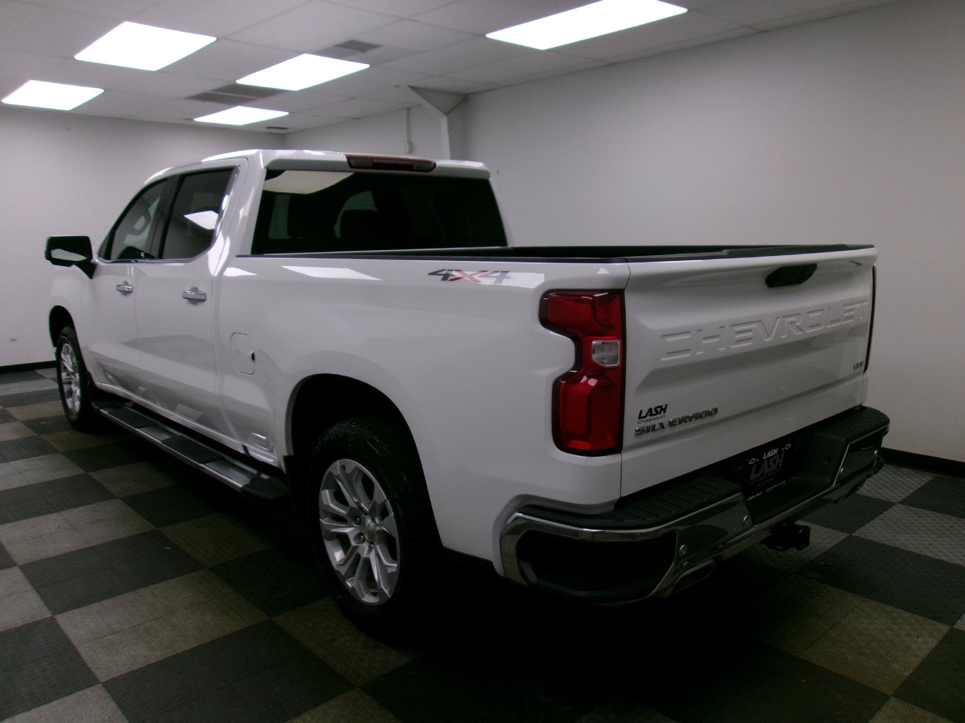 Used 2022 Chevrolet Silverado 1500 LTZ w/ Max Trailering Package AWD/4WD image 2