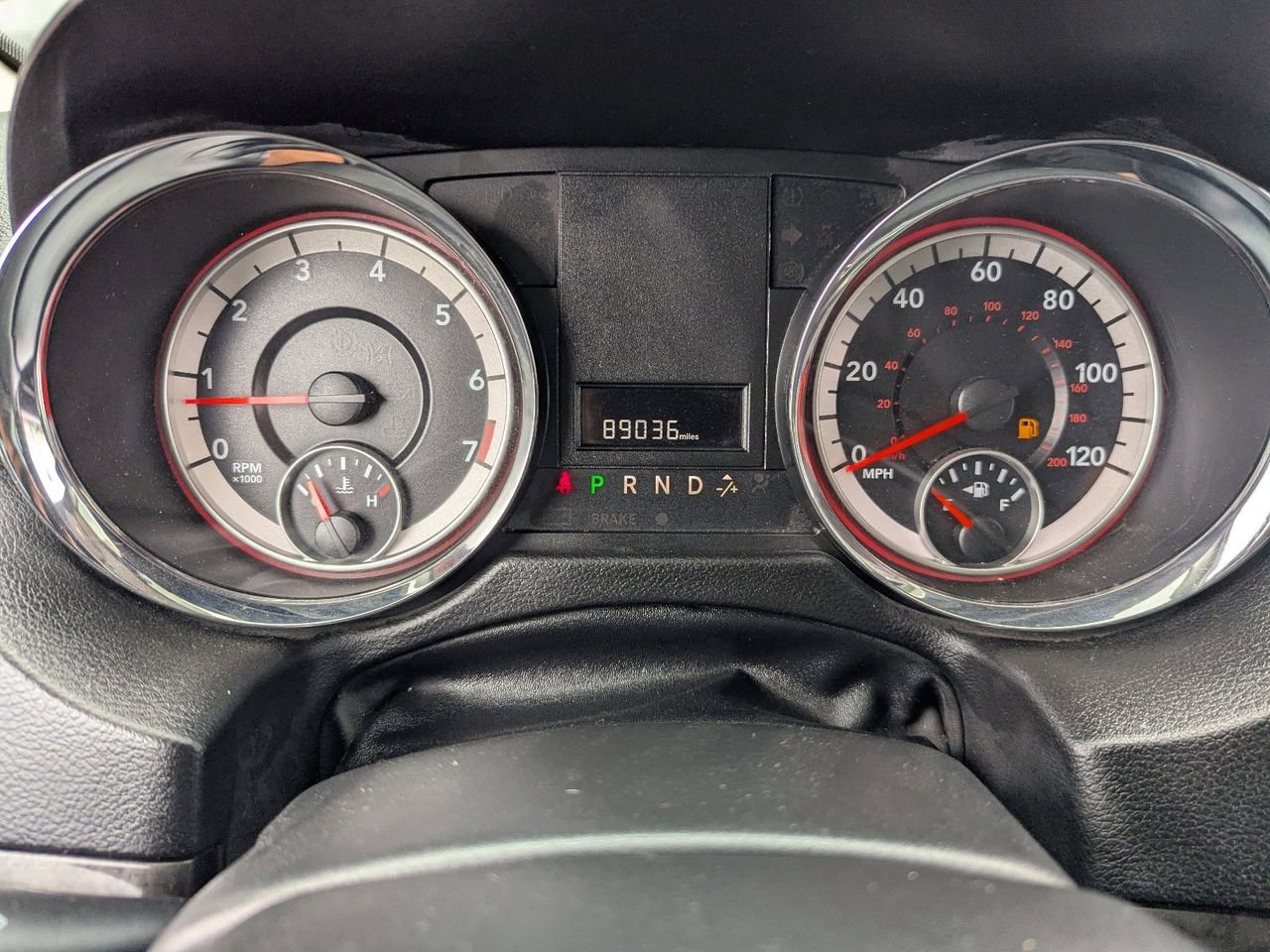 Used 2018 Dodge Grand Caravan SE image 26