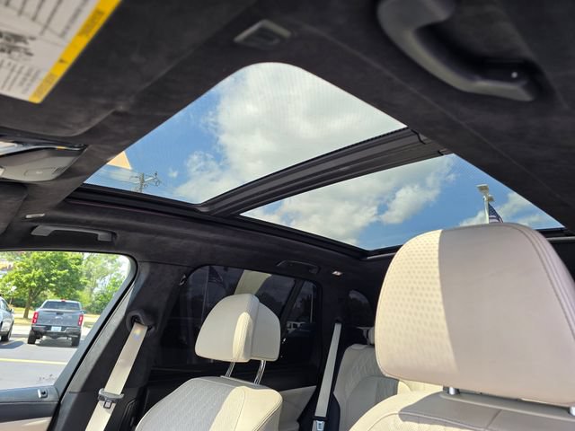 Used 2022 BMW X5 M50i w/ Executive Package AWD/4WD image 6