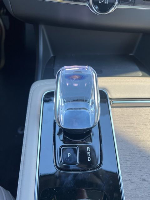 New 2026 Volvo XC90 B6 Plus w/ Protection Package Premier image 17