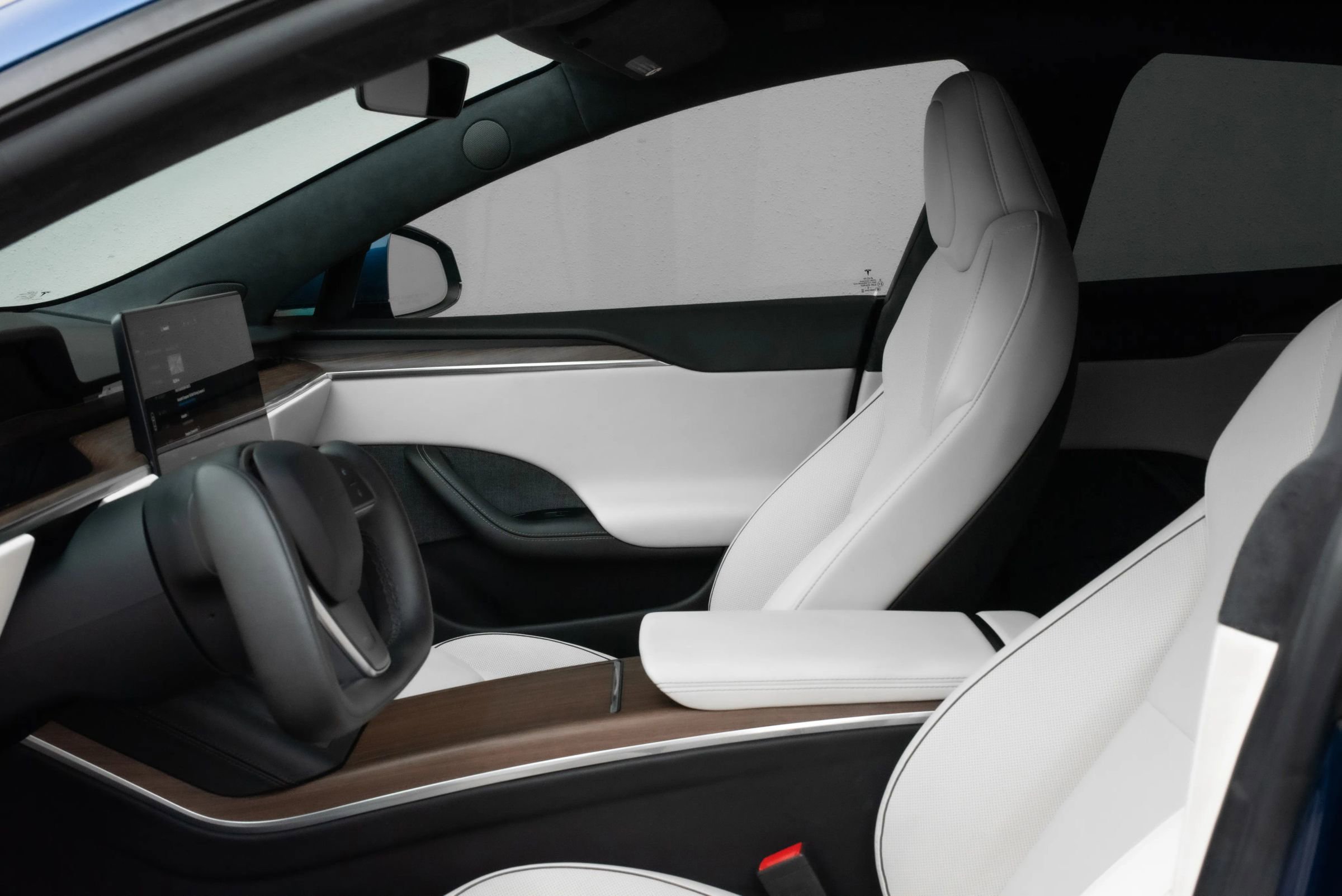 Used 2021 Tesla Model S Plaid image 20