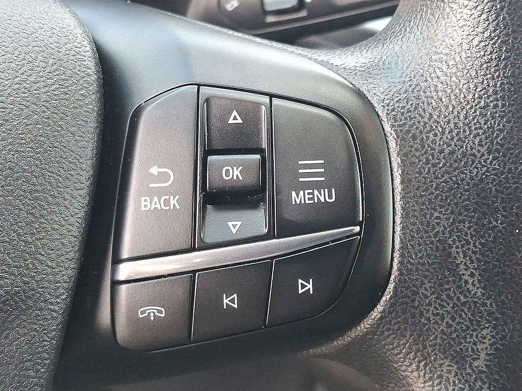 Certified 2025 Ford Escape Active AWD/4WD image 24