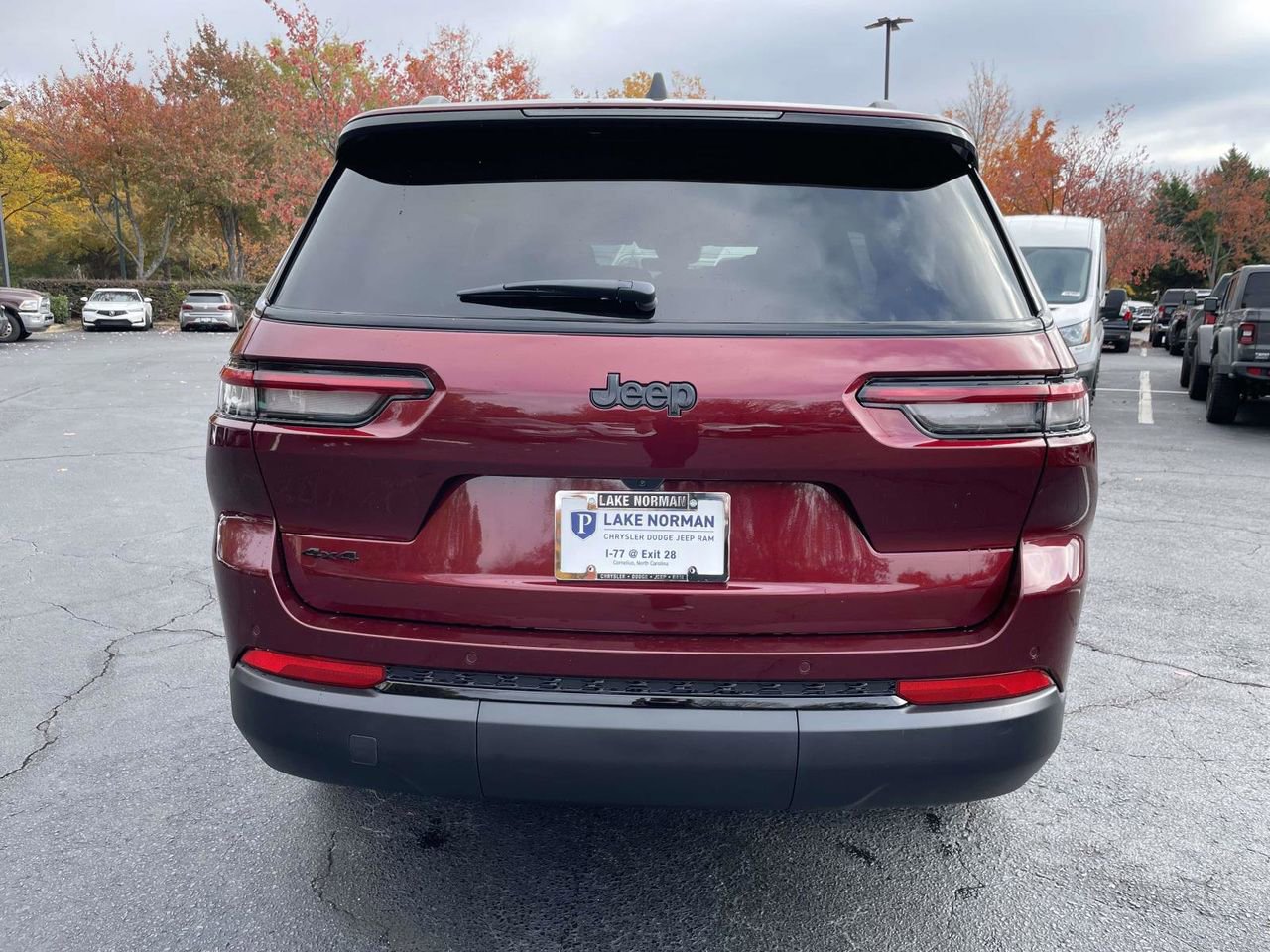 New 2025 Jeep Grand Cherokee L Altitude image 8
