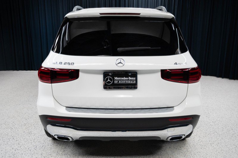 Certified 2026 Mercedes-Benz GLB 250 4MATIC image 6