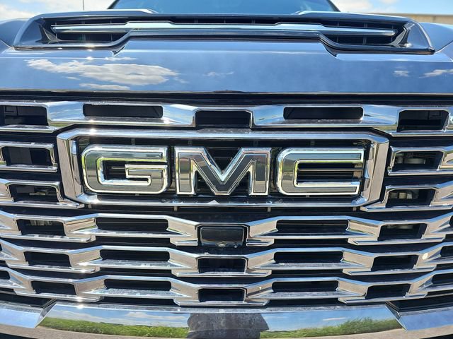 Used 2024 GMC Sierra 2500 Denali Ultimate AWD/4WD image 31