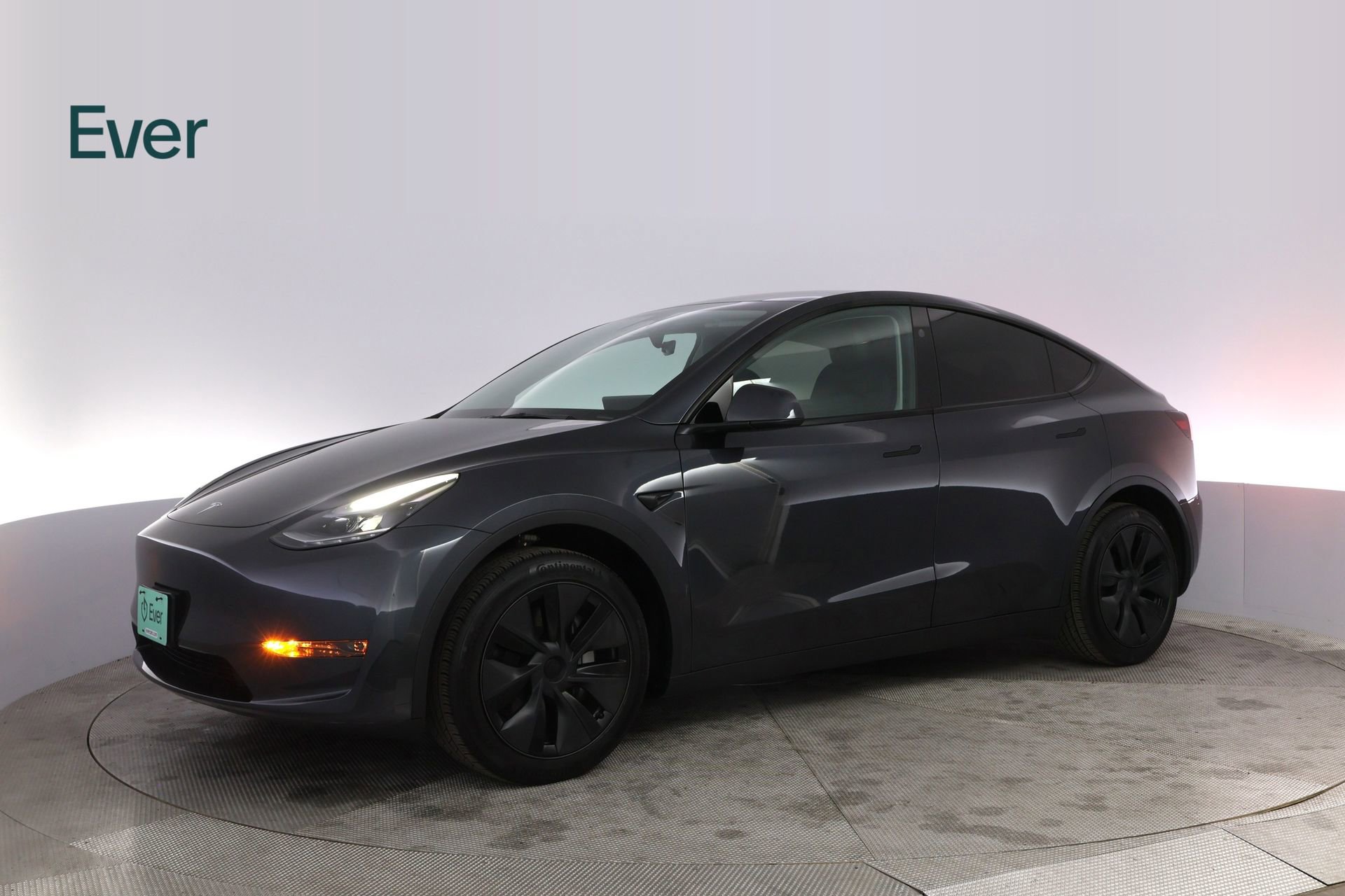 Used 2025 Tesla Model Y Long Range RWD image 18