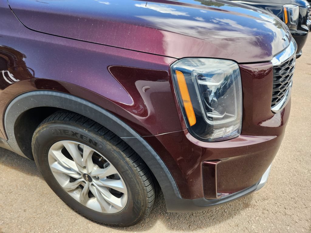 Used 2022 Kia Telluride LX FWD image 5