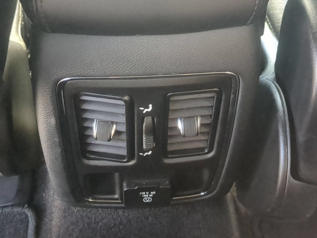Used 2018 Jeep Grand Cherokee Altitude AWD/4WD image 26