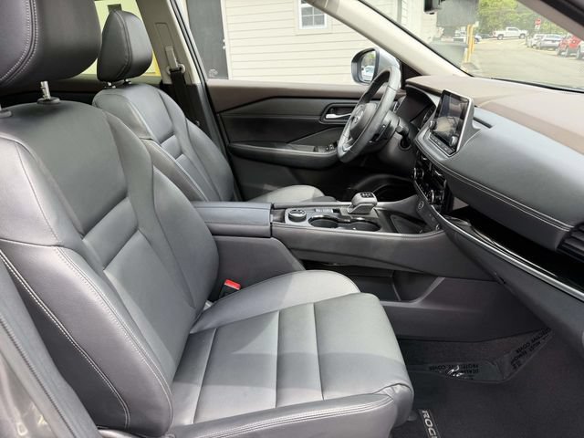 Used 2023 Nissan Rogue SL AWD/4WD image 10