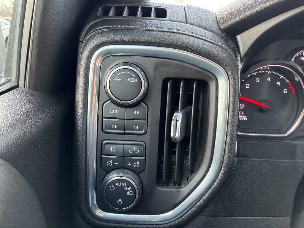 Used 2021 Chevrolet Silverado 1500 LT Trail Boss w/ Convenience Package II image 25