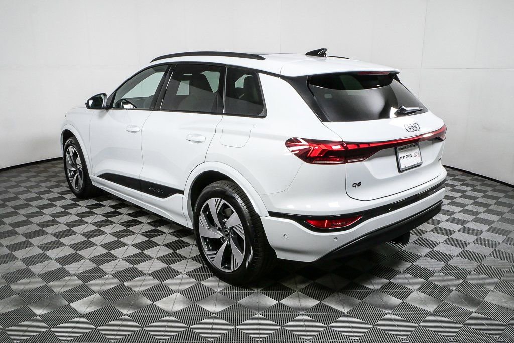 New 2025 Audi Q6 e-tron Premium Plus image 30