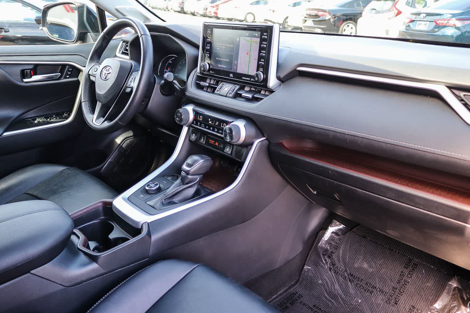Used 2021 Toyota RAV4 Limited AWD/4WD image 16