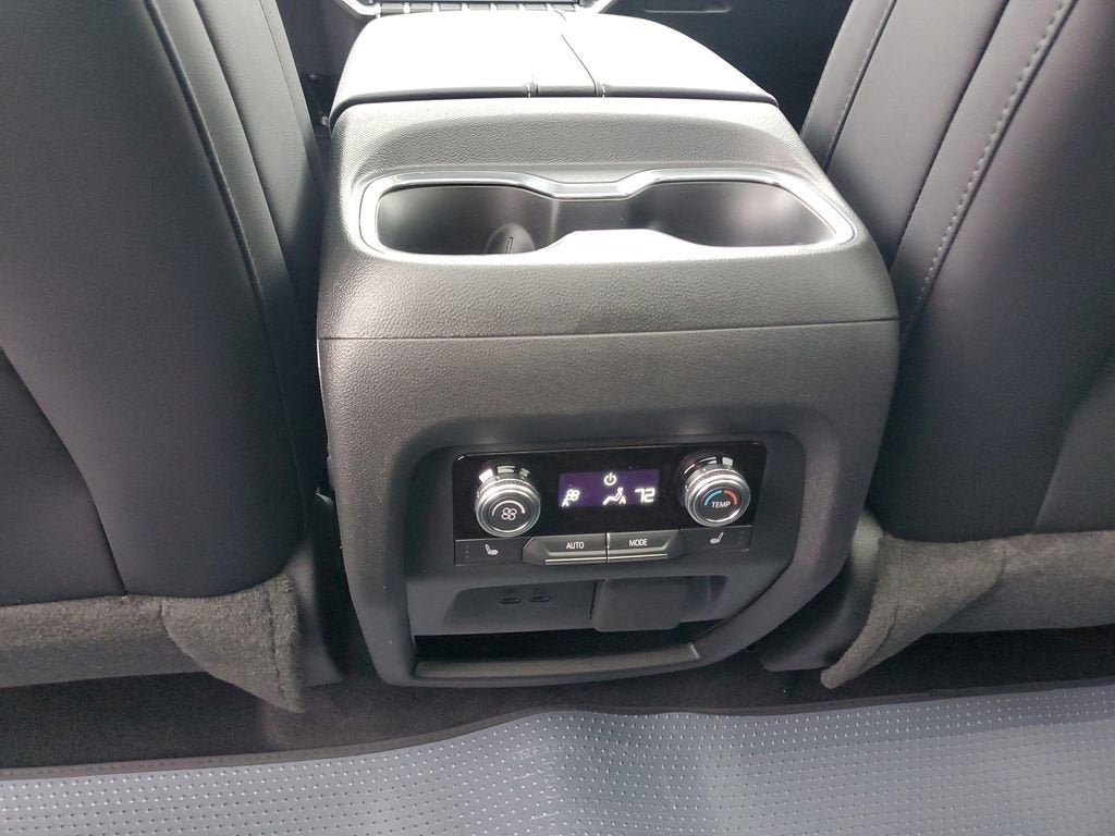 New 2026 GMC Acadia Denali w/ Super Cruise Package FWD image 16