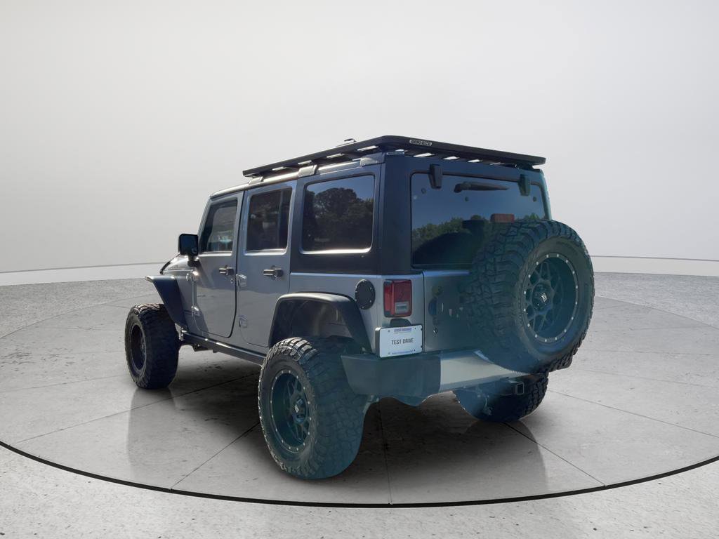 Used 2015 Jeep Wrangler Unlimited Rubicon w/ Connectivity Group image 9