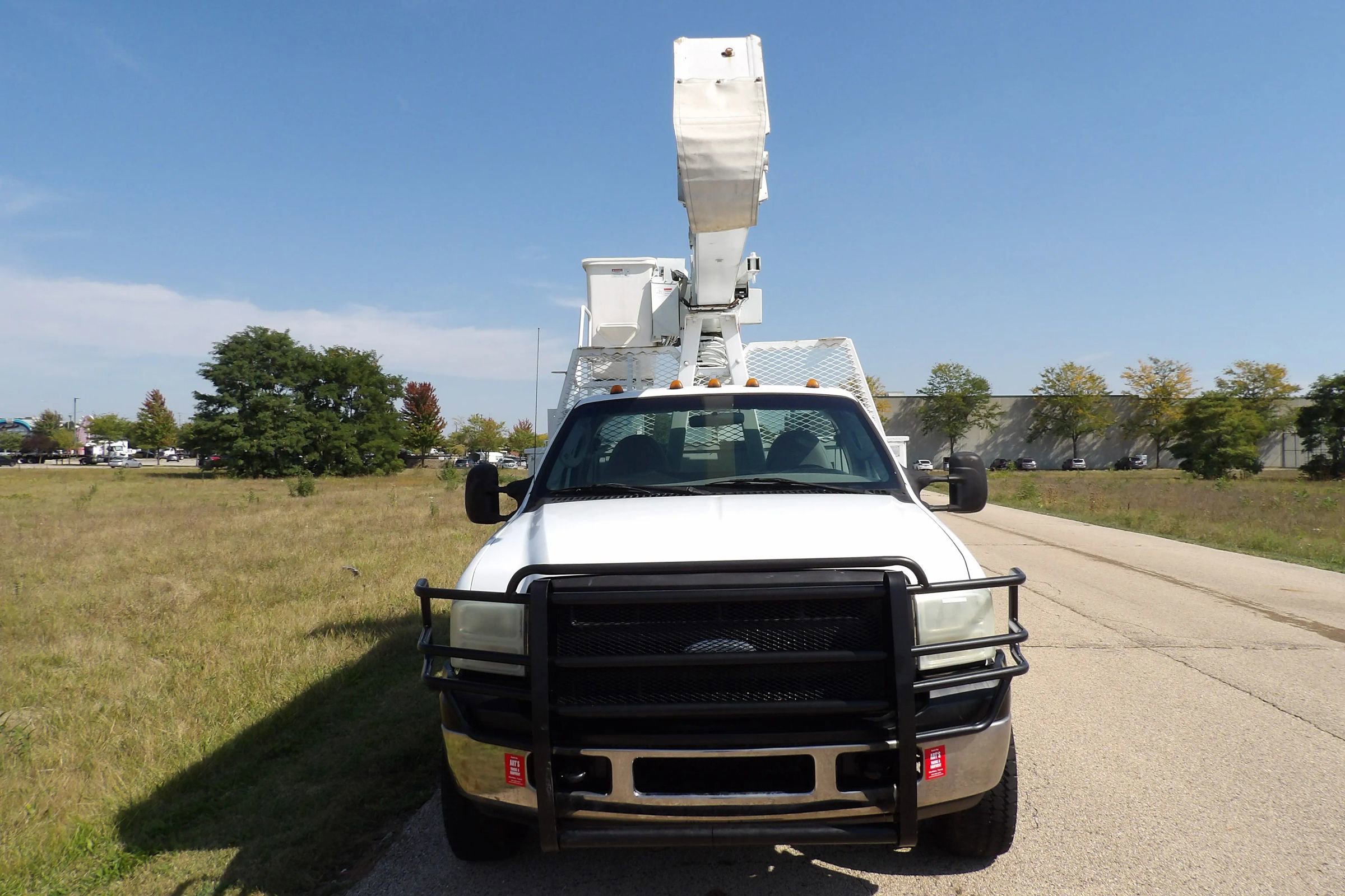 Used 2007 Ford F550 2WD Regular Cab Super Duty image 5