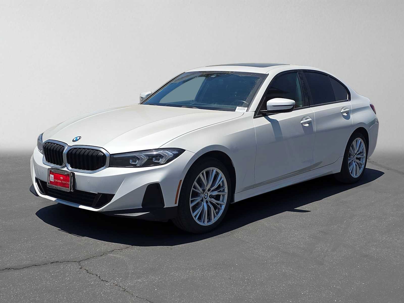Used 2023 BMW 330i xDrive Sedan w/ Driving Assistance Package AWD/4WD image 7