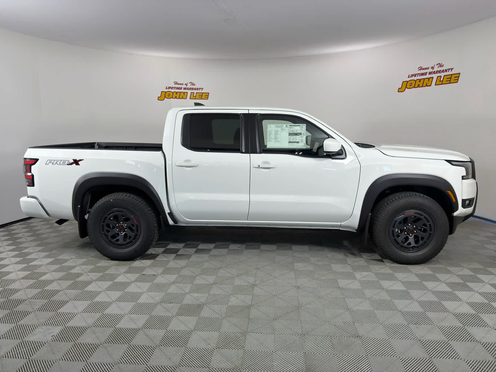 New 2026 Nissan Frontier Pro-X w/ Tow Package RWD image 7