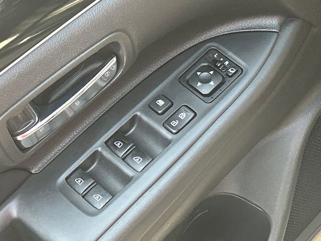 Used 2019 Mitsubishi Outlander SE image 12