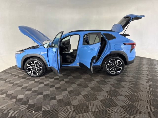 Used 2024 Chevrolet Trax RS w/ Sunroof Package FWD image 9