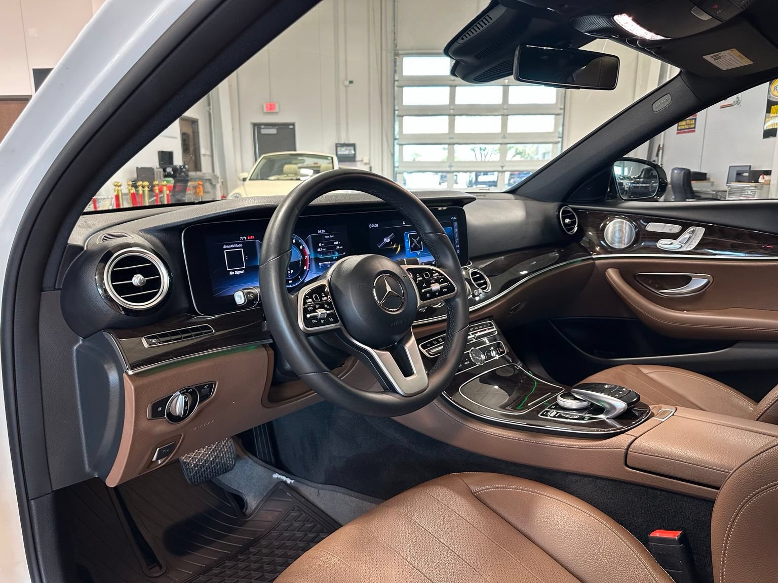 Used 2019 Mercedes-Benz E 300 image 13