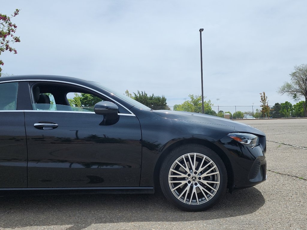 Used 2025 Mercedes-Benz CLA 250 image 4