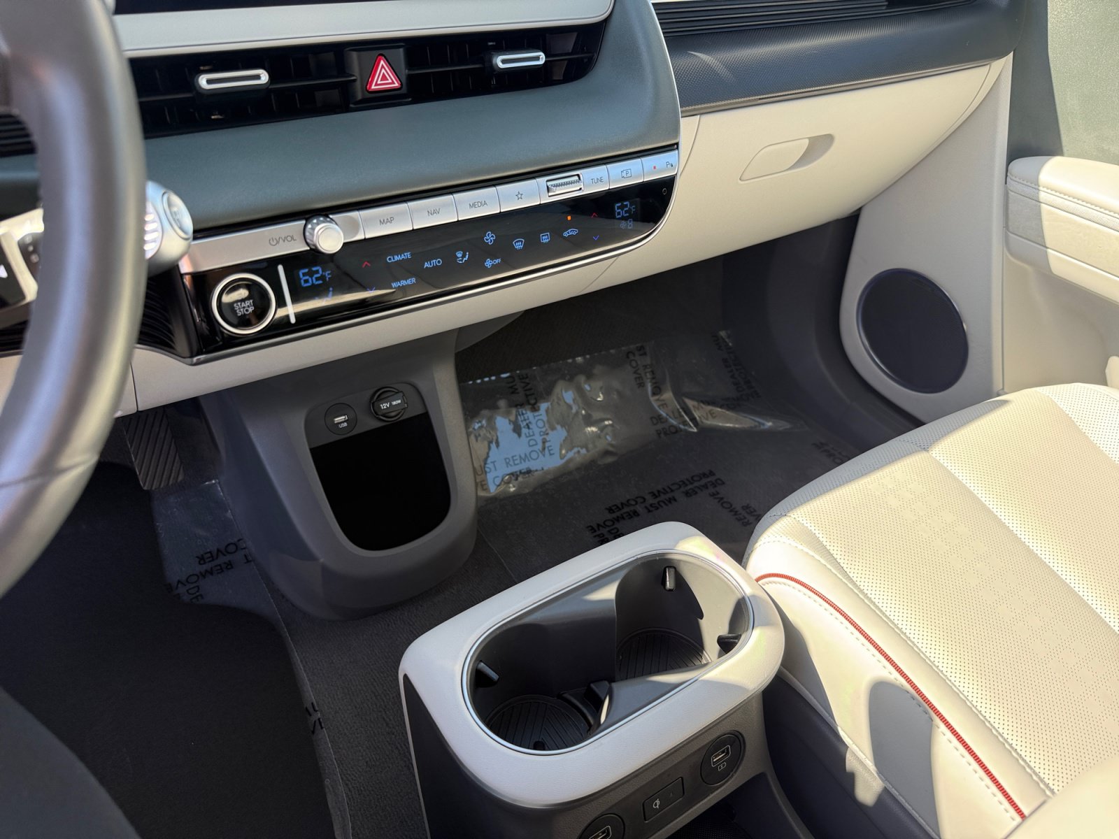 Used 2023 Hyundai Ioniq 5 Limited AWD/4WD image 13