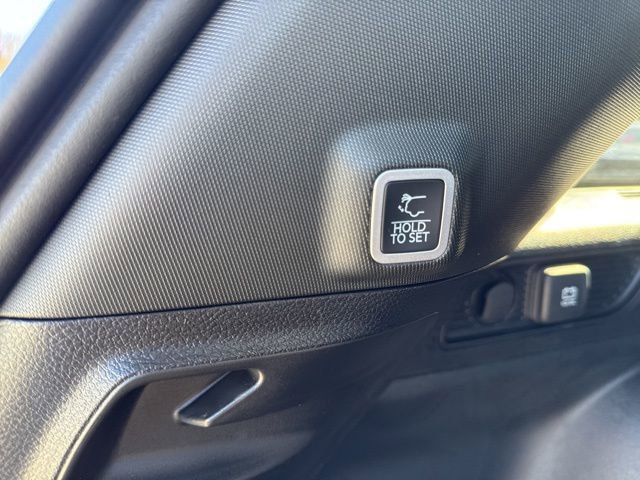 New 2025 Jeep Grand Cherokee Limited w/ Luxury Tech Group II AWD/4WD image 23