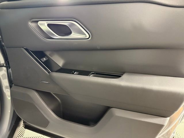 New 2026 Land Rover Range Rover Velar S image 32