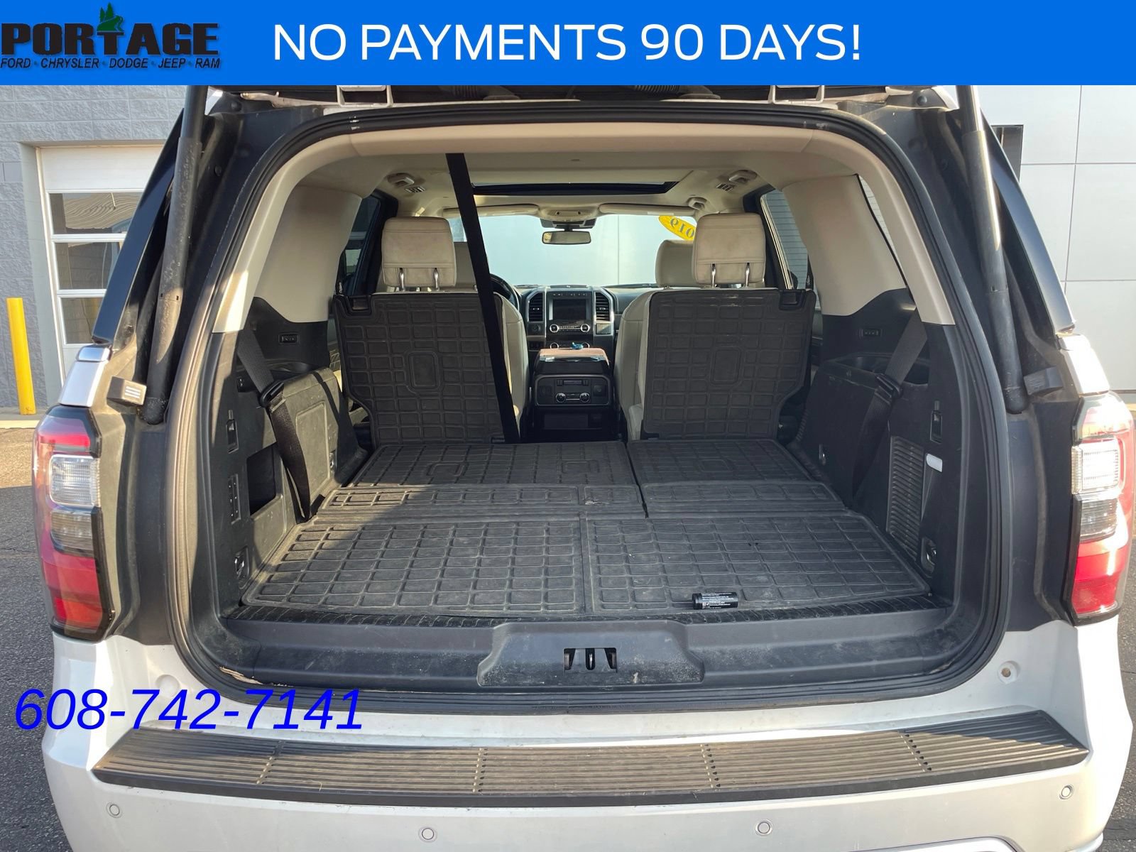 Used 2019 Ford Expedition Platinum AWD/4WD image 7