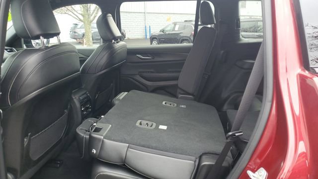 Certified 2024 Jeep Grand Cherokee L Altitude image 22