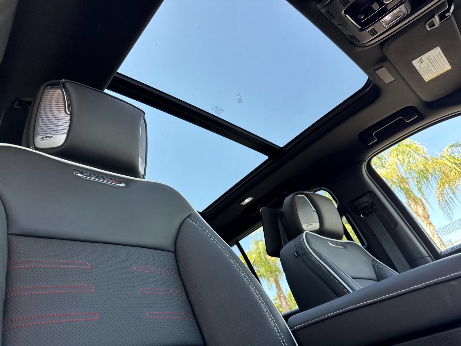 New 2026 GMC Yukon XL AT4 Ultimate AWD/4WD image 19