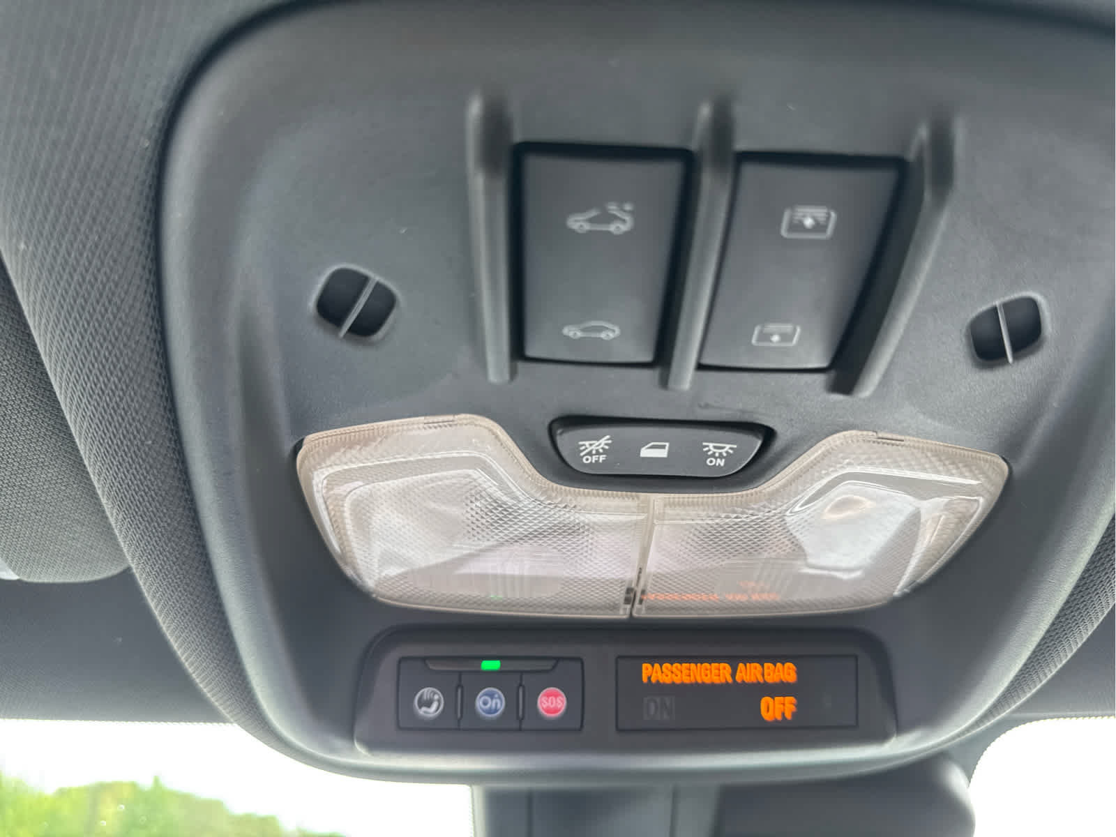 Used 2023 Chevrolet TrailBlazer RS w/ Sun and Liftgate Package AWD/4WD image 28
