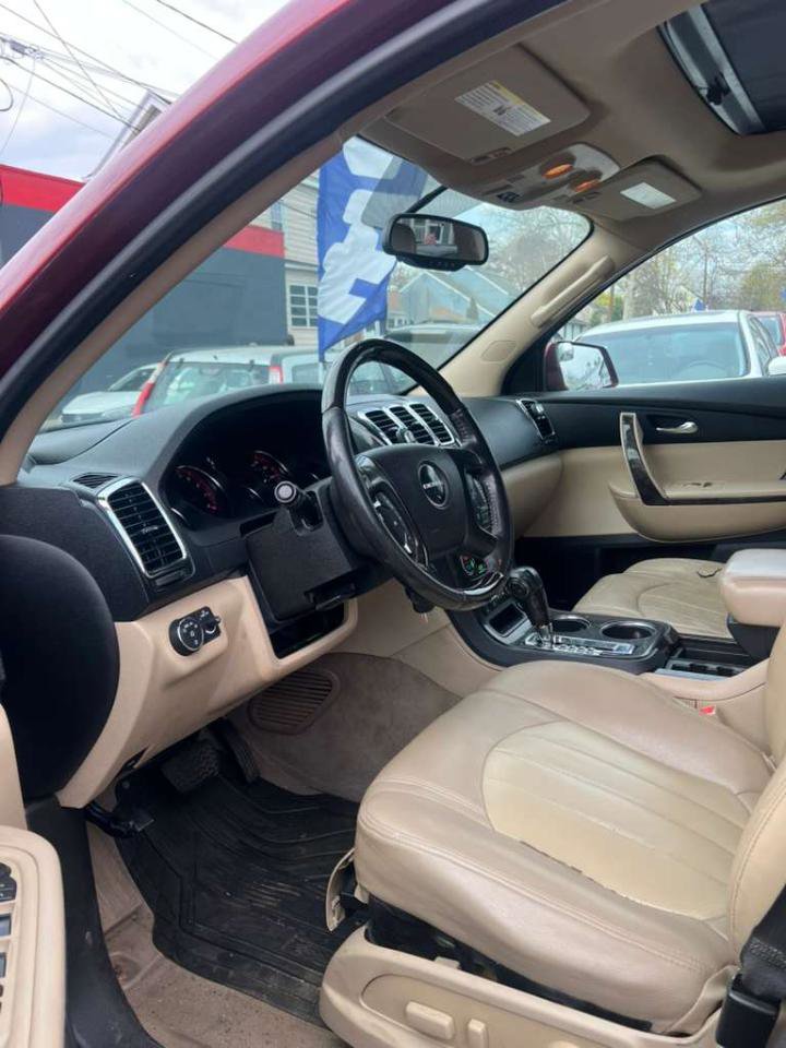Used 2011 GMC Acadia Denali image 19