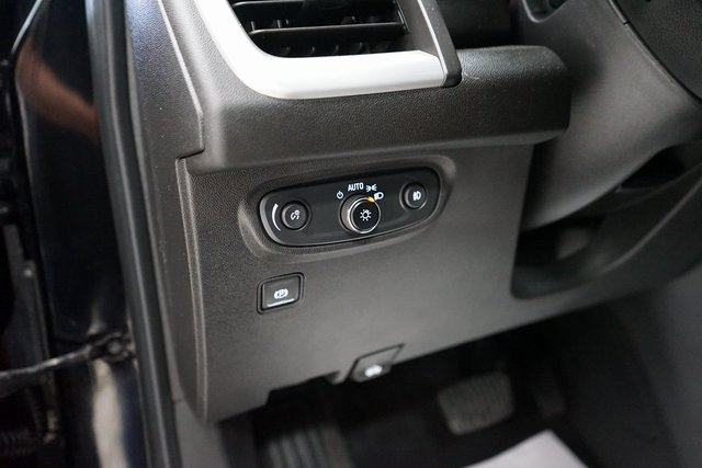 Used 2022 GMC Terrain SLT w/ Infotainment Package II image 30