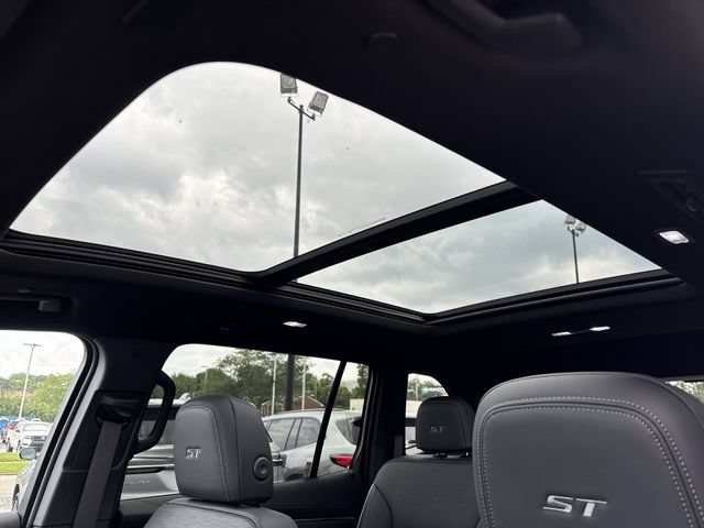 New 2026 Buick Enclave Sport Touring w/ Power Package FWD image 21