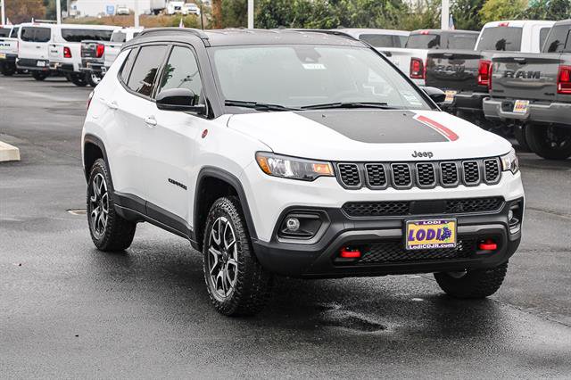 New 2026 Jeep Compass Trailhawk image 5