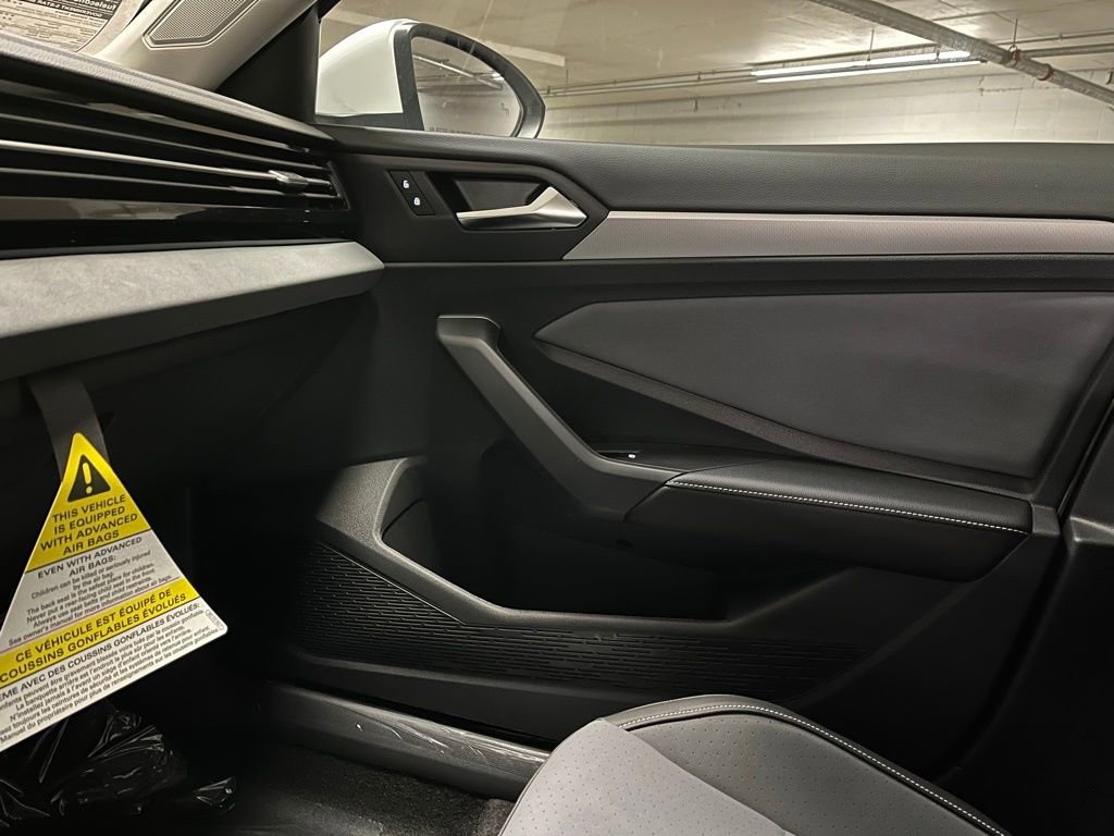 New 2026 Volkswagen Jetta SE FWD image 30