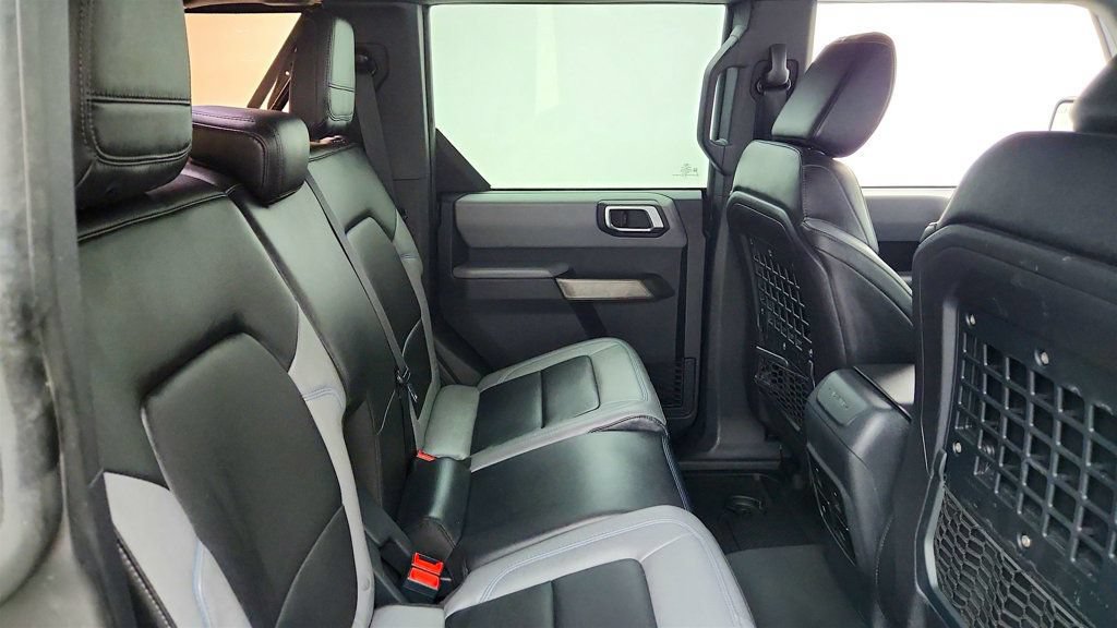 Used 2021 Ford Bronco Black Diamond AWD/4WD image 22