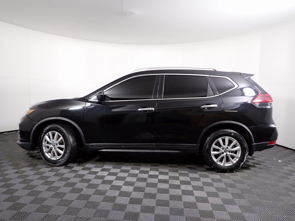 Used 2020 Nissan Rogue SV image 10