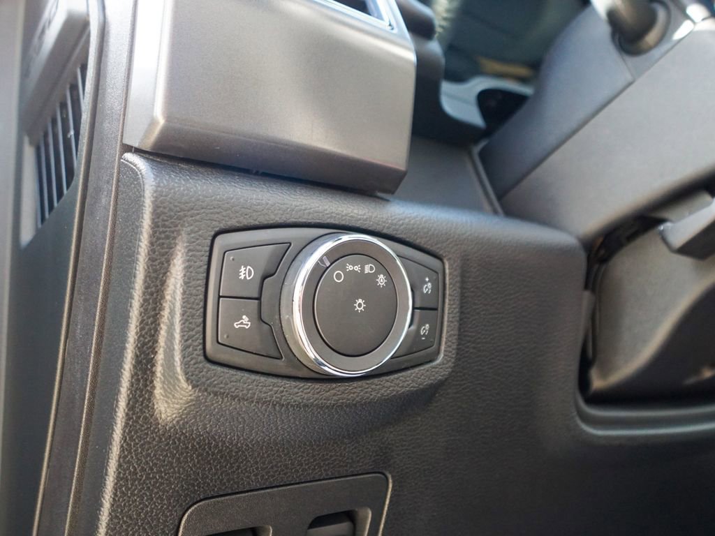 Used 2018 Ford F150 XLT w/ Equipment Group 302A Luxury image 19