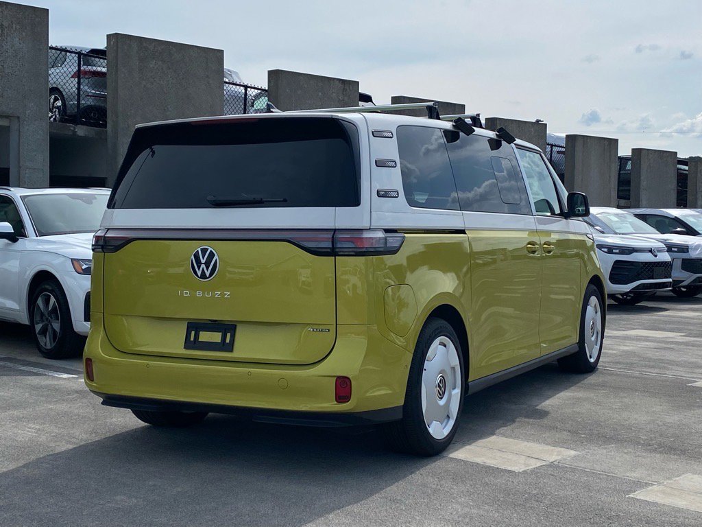 New 2025 Volkswagen ID. Buzz 1st Edition image 3