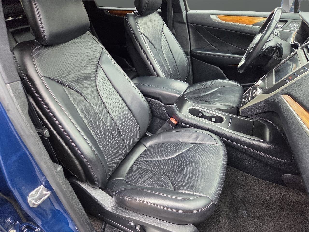 Used 2019 Lincoln MKC Reserve w/ MKC Climate Package image 18