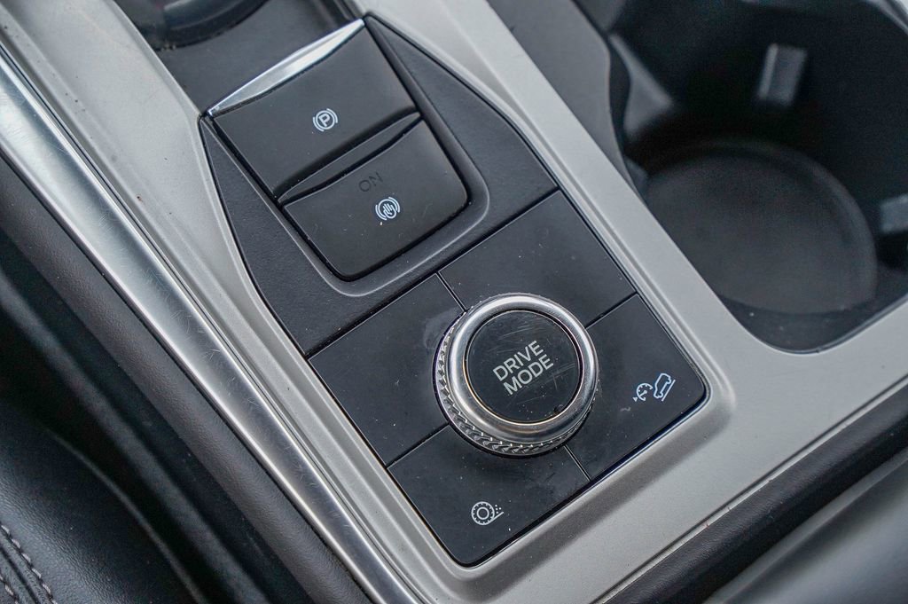 Used 2023 Ford Explorer XLT w/ Equipment Group 202A image 29