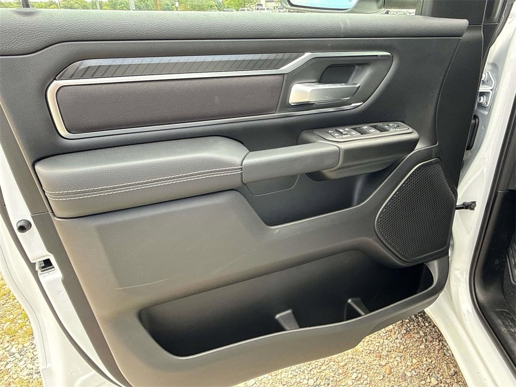 New 2026 RAM 1500 4x4 Crew Cab image 12