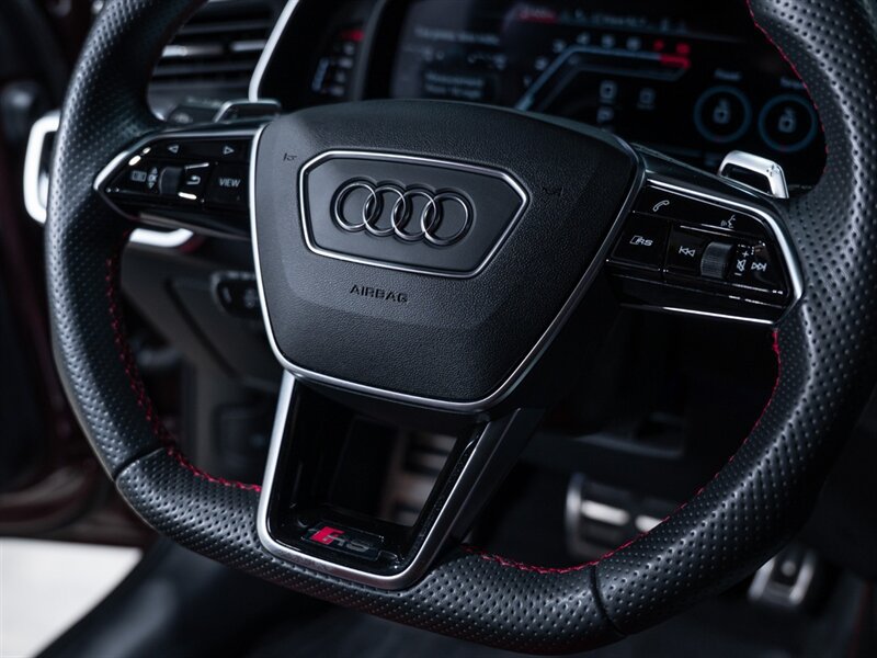 Used 2022 Audi RS 6 AWD/4WD image 52