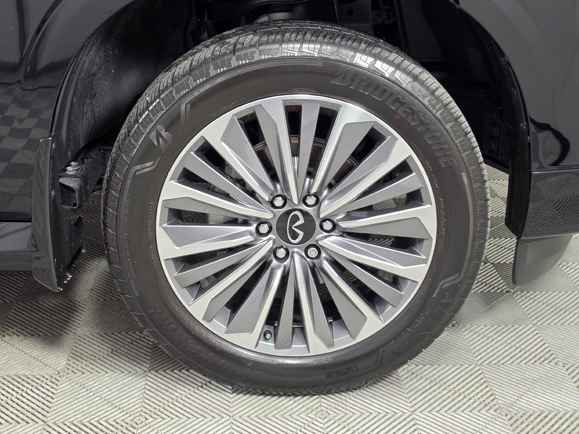 Used 2026 INFINITI QX80 Luxe RWD image 43