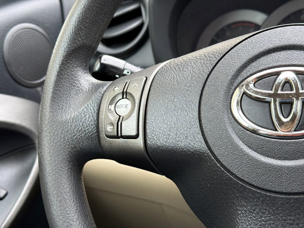 Used 2012 Toyota RAV4 4WD w/ Upgrade Value Pkg image 19